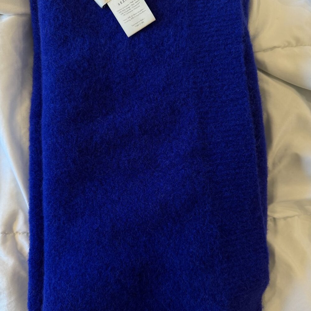 NWOT Sezane Marianne Scarf & Paul Beanie Set - Electric Blue - Picture 3 of 7